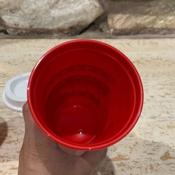Starbucks red cups - Picture 8 of 8